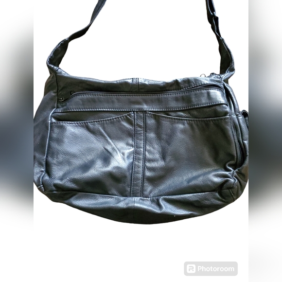 Woman's Ace Leather Goods Black Leather Shoulder Purse Excellent Condition - Picture 4 of 11